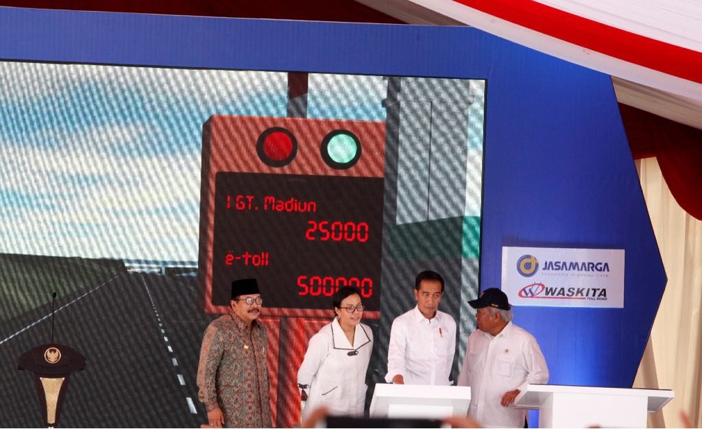 Presiden Jokowi Resmikan Jalan Tol Ngawi Kertosono Ruas Ngawi-Wilangan