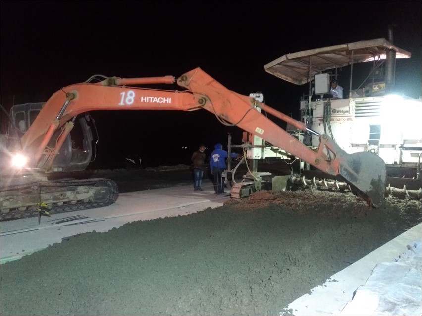 PEKERJAAN RIGID MAIN ROAD STA 154+000 s/d 154+300